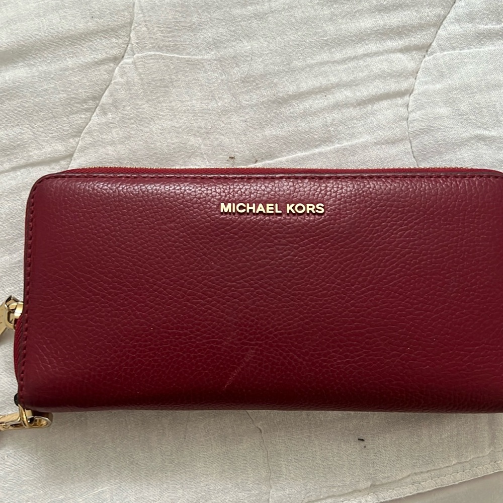 Michael kors wallet